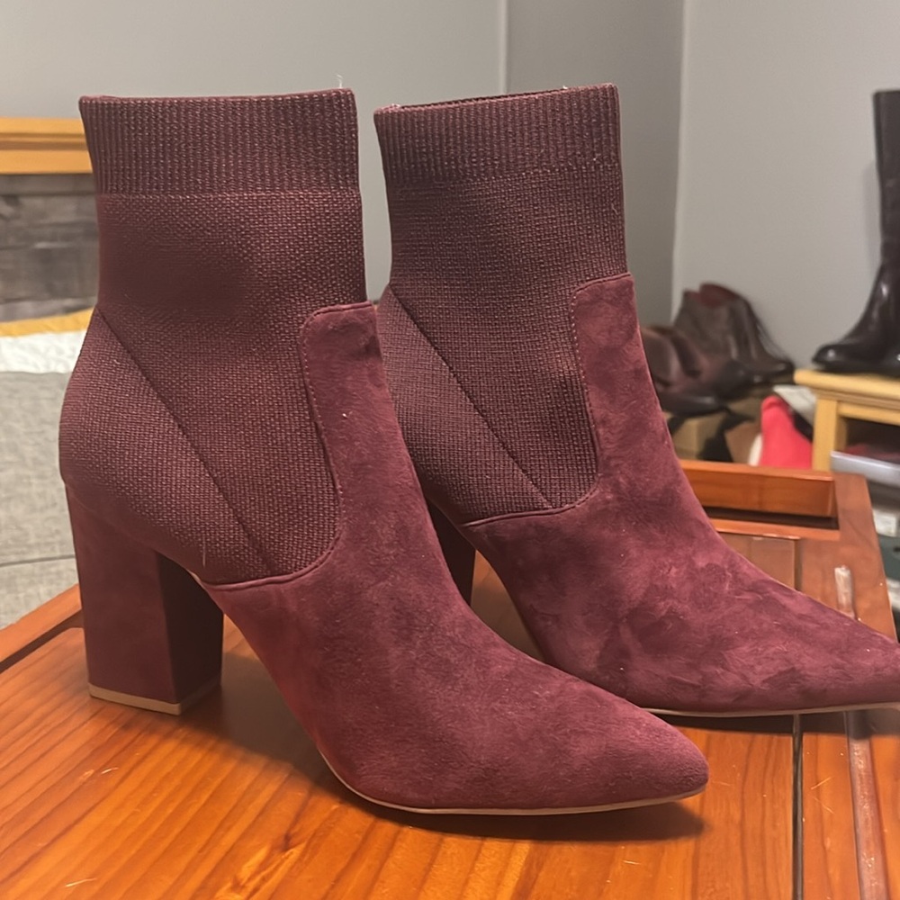 Steve Madden maroon glove fit booties boots 8.5